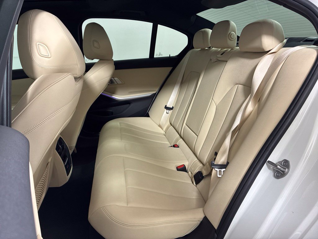 Used 2021 BMW 330i Sedan w/ Convenience Package RWD image 30