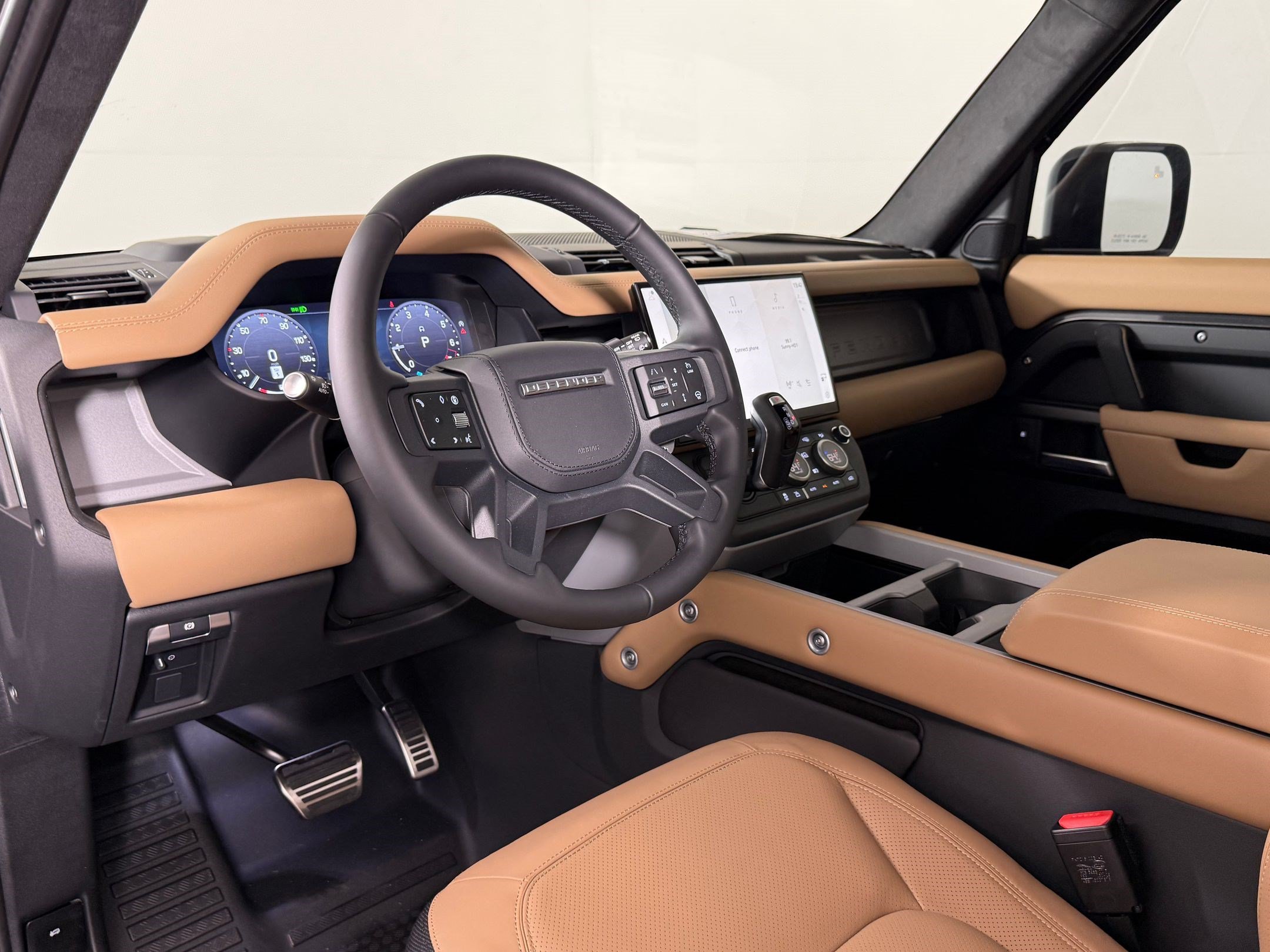New 2026 Land Rover Defender 90 V8 AWD/4WD image 4