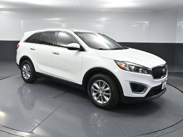 Used 2016 Kia Sorento LX FWD image 1