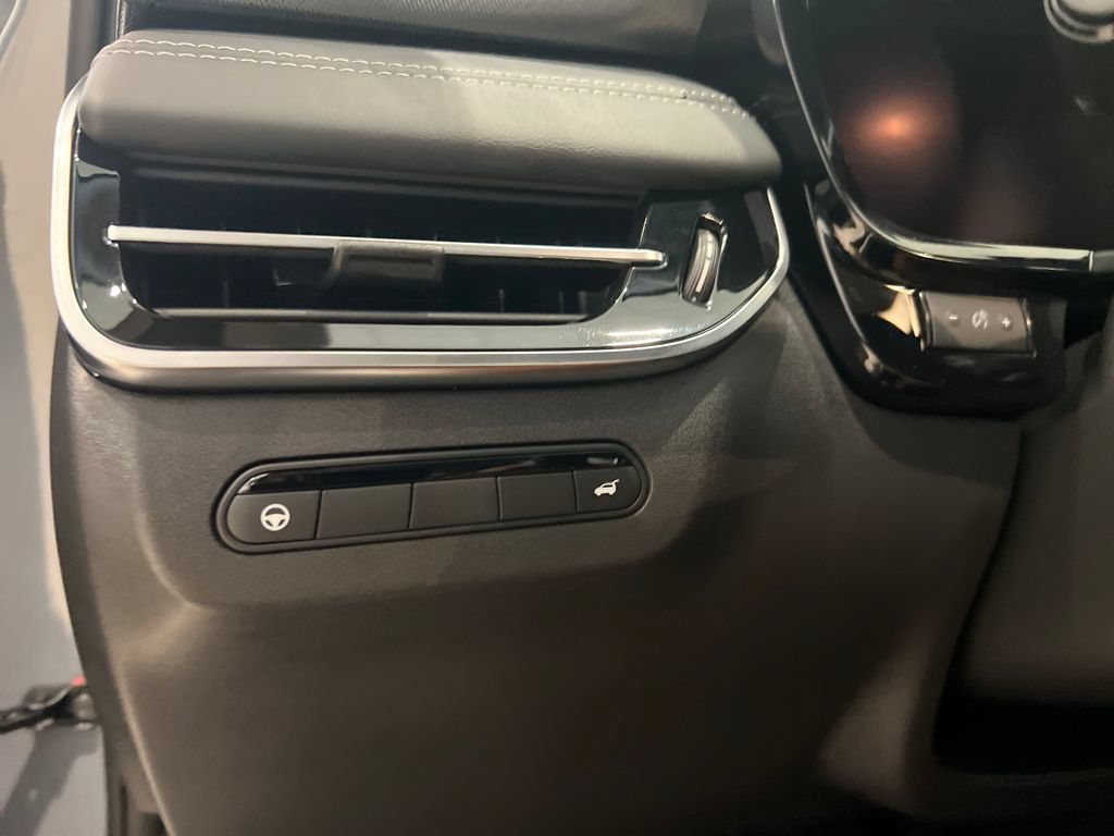 New 2027 INFINITI QX60 Luxe w/ Cargo Package AWD/4WD image 28