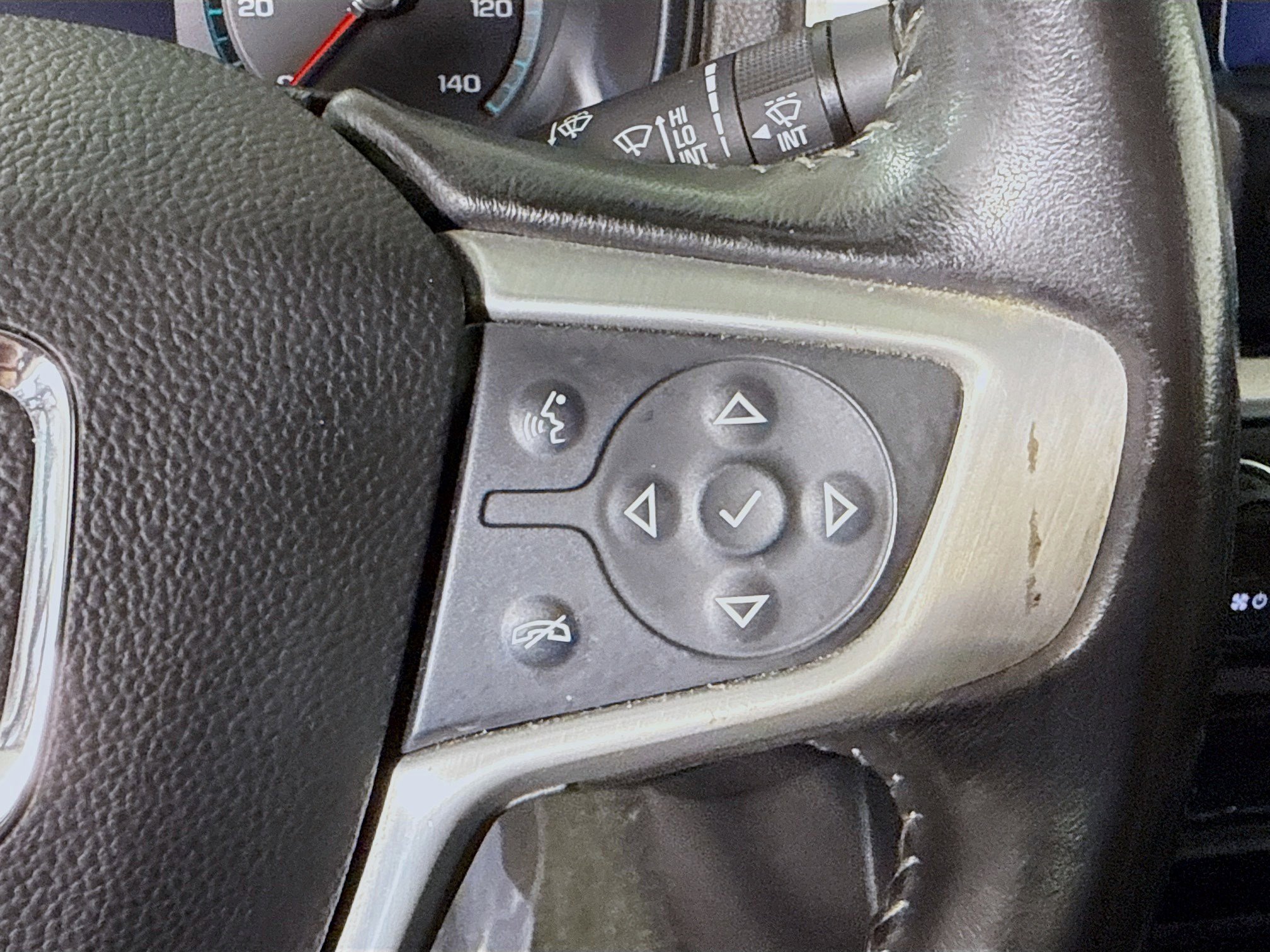 Used 2018 GMC Canyon SLE w/ SLE Convenience Package image 15