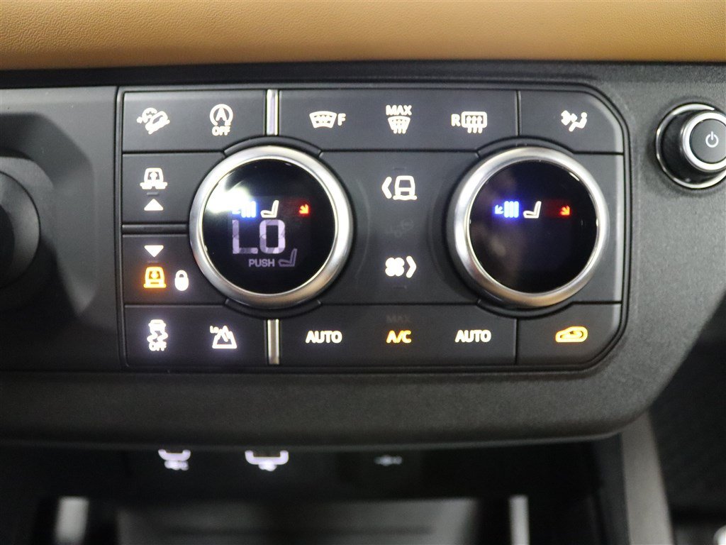 Used 2021 Land Rover Defender 110 X AWD/4WD image 39