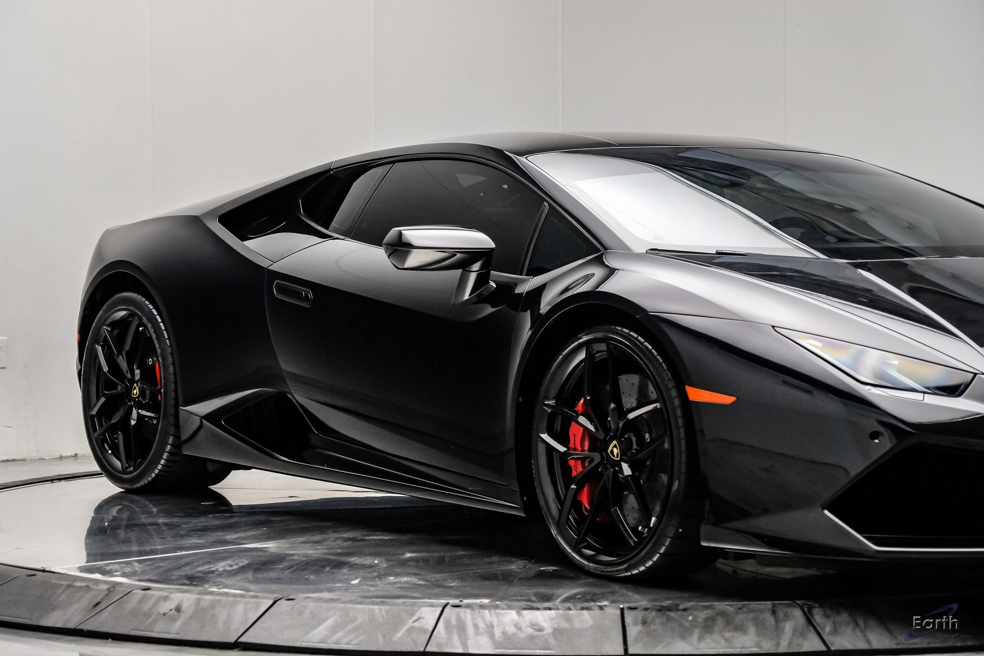 Used 2015 Lamborghini Huracan LP 610-4 AWD/4WD image 31