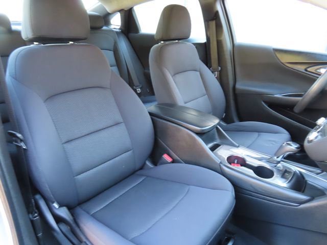 Used 2016 Chevrolet Malibu LT FWD image 32