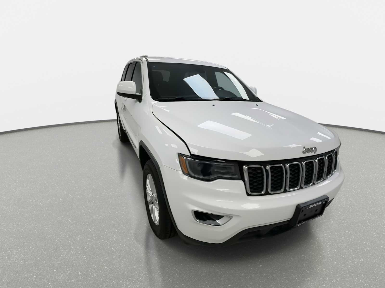 Used 2022 Jeep Grand Cherokee Laredo X AWD/4WD image 3
