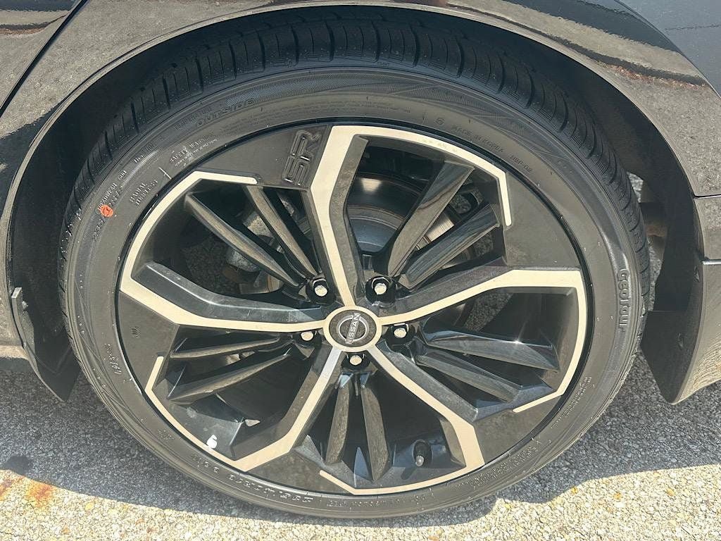 Used 2023 Nissan Altima 2.5 SR w/ SR Premium Package FWD image 28