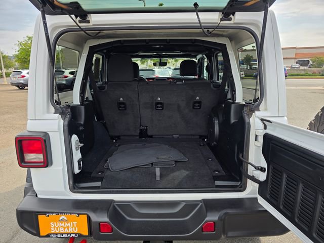 Used 2023 Jeep Wrangler Unlimited Rubicon AWD/4WD image 14