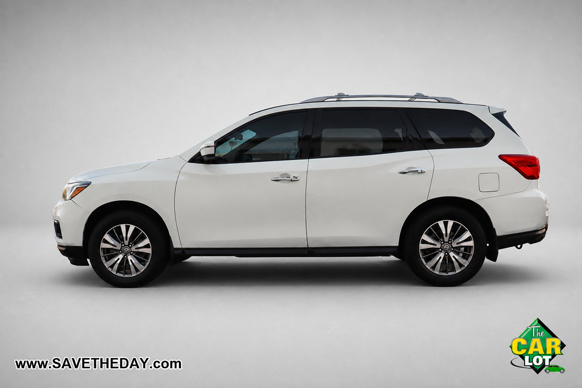 Used 2019 Nissan Pathfinder S AWD/4WD image 5