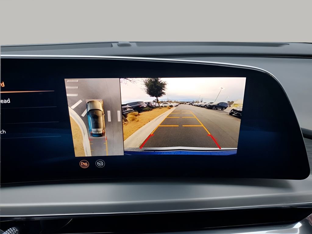 Certified 2024 Cadillac Lyriq Luxury image 43