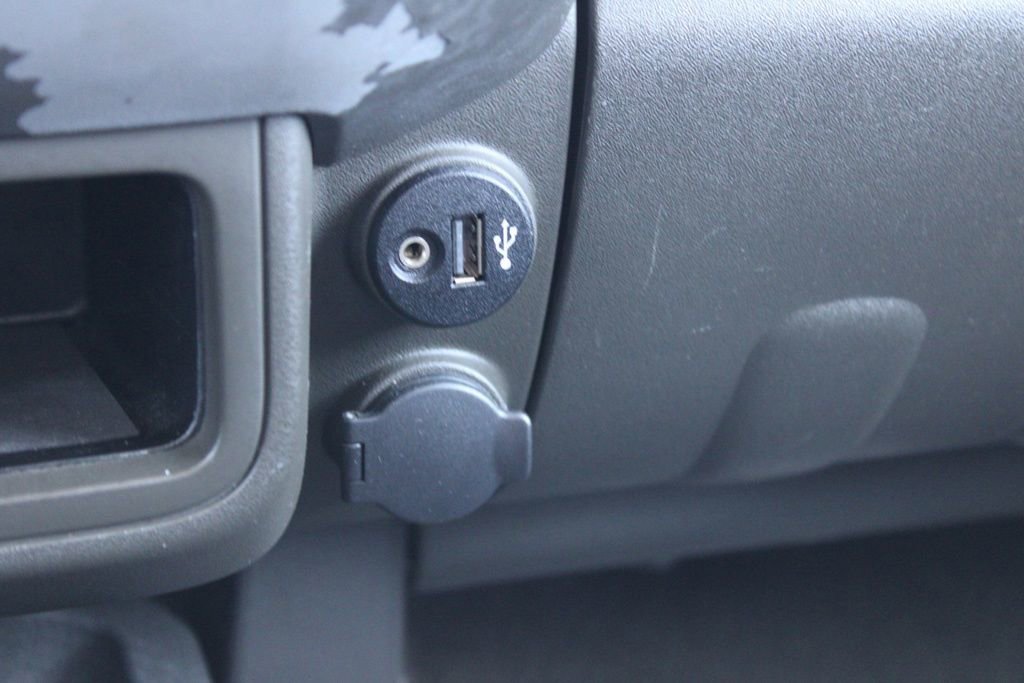 Used 2017 Nissan Frontier SV image 32