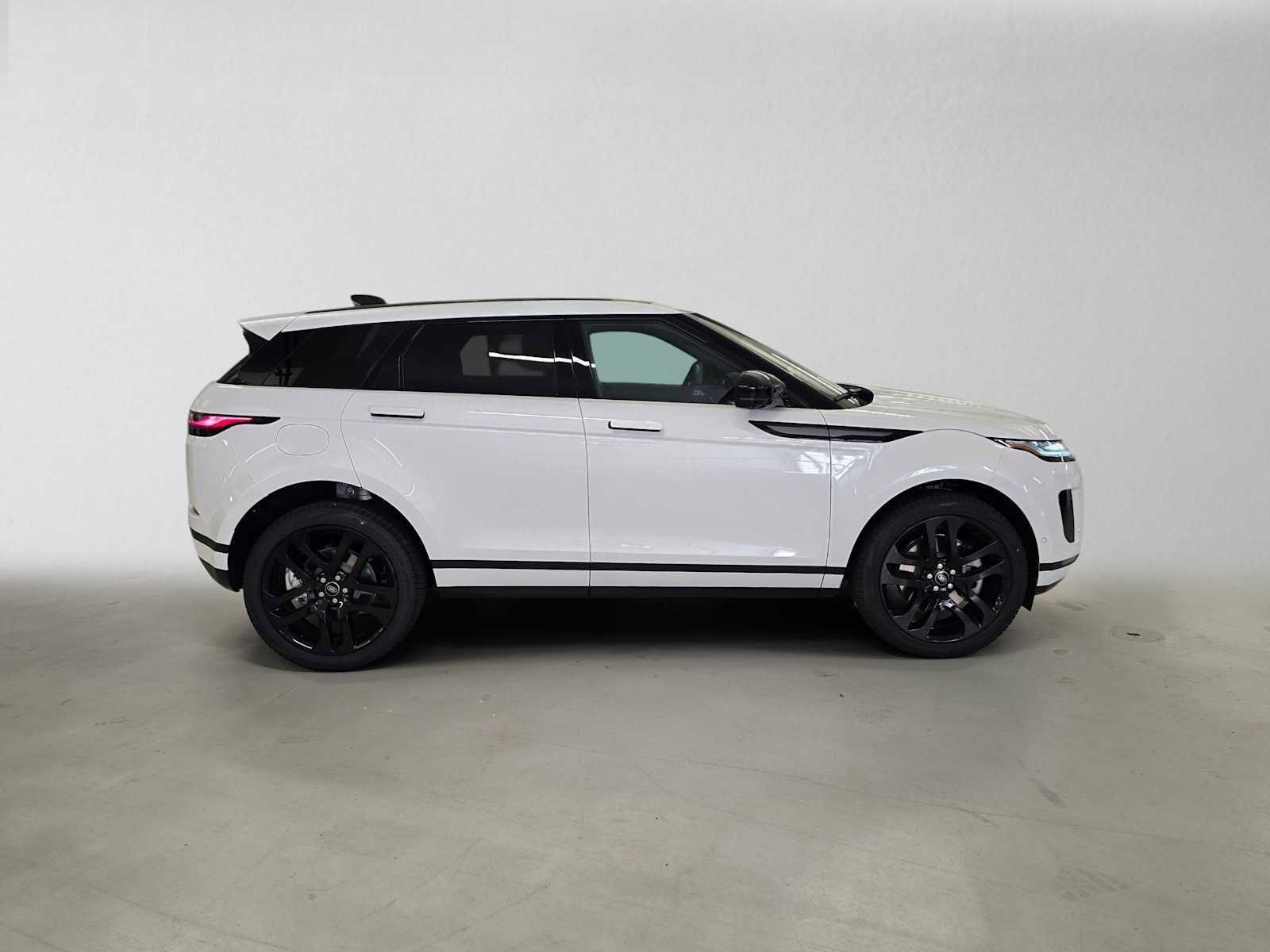 New 2026 Land Rover Range Rover Evoque S AWD/4WD image 6