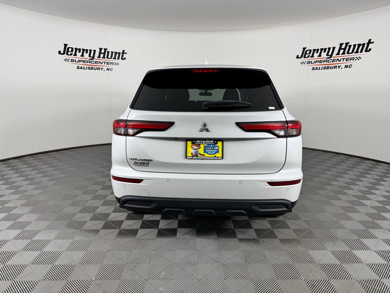 Used 2022 Mitsubishi Outlander ES image 8