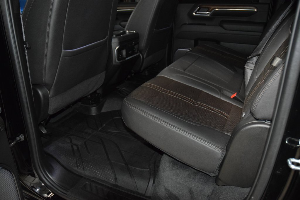 Used 2024 Chevrolet Silverado 2500 High Country image 44