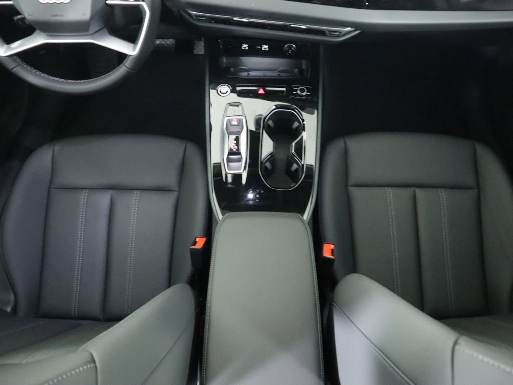 Used 2025 Audi A5 2.0T Premium Plus w/ Premium Plus AWD/4WD image 19