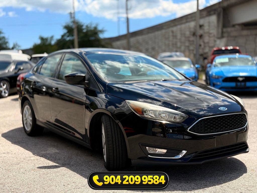 Used 2018 Ford Focus SE FWD image 12