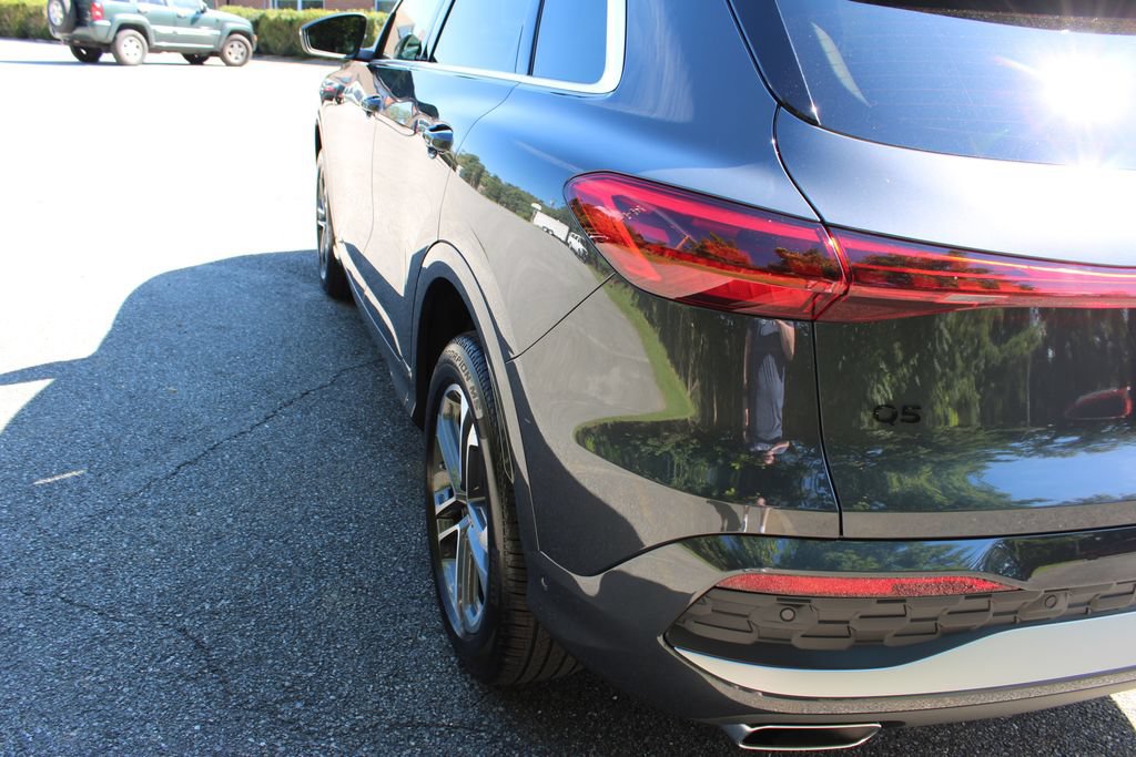 Used 2025 Audi Q5 Premium Plus w/ Premium Plus AWD/4WD image 43