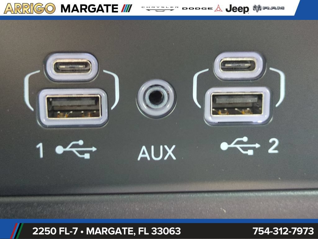 New 2026 Jeep Grand Cherokee L Laredo AWD/4WD image 22