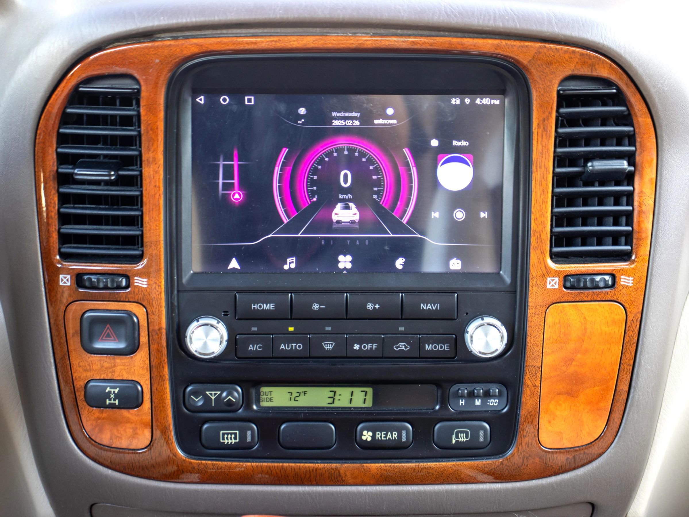 Used 2001 Lexus LX 470 4WD image 10