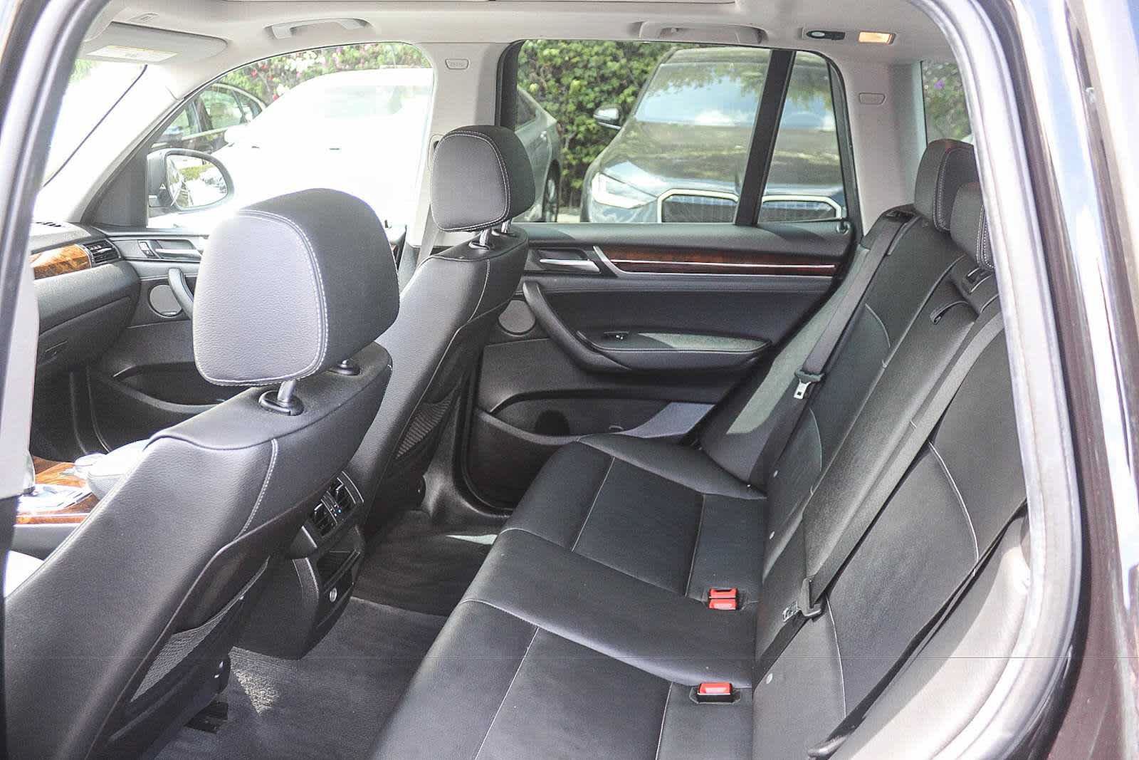 Used 2017 BMW X3 sDrive28i RWD image 17
