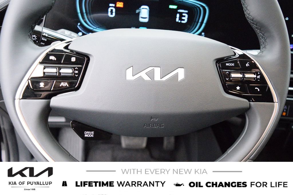 New 2026 Kia Niro EX FWD image 26