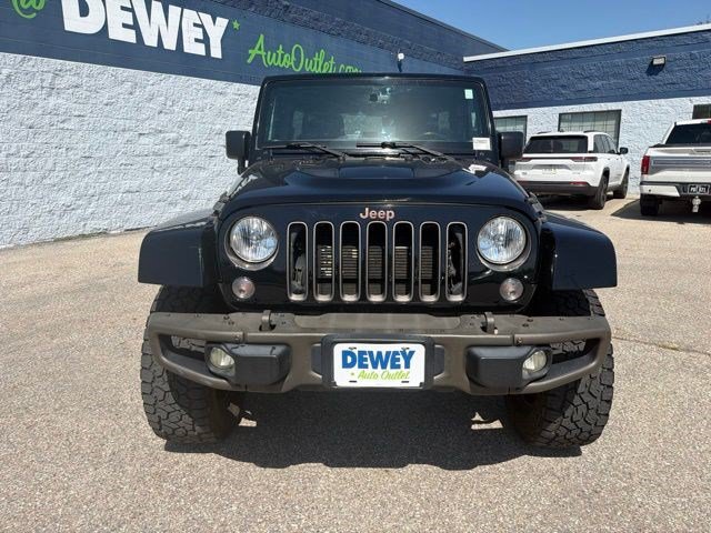 Used 2016 Jeep Wrangler Unlimited Sahara AWD/4WD image 8