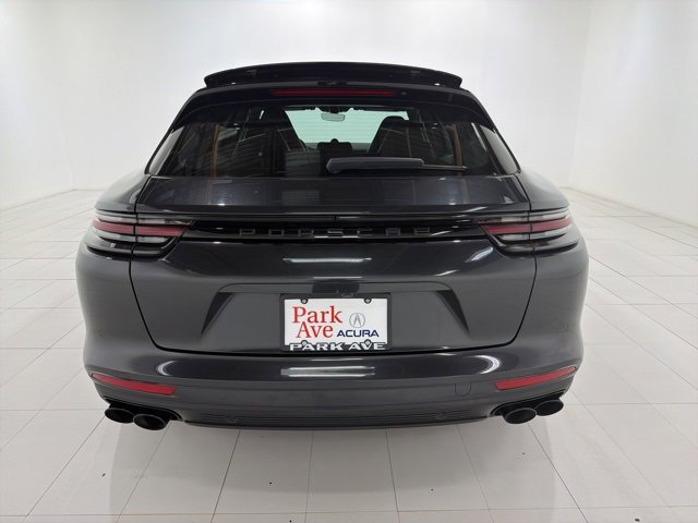 Used 2018 Porsche Panamera 4 image 4