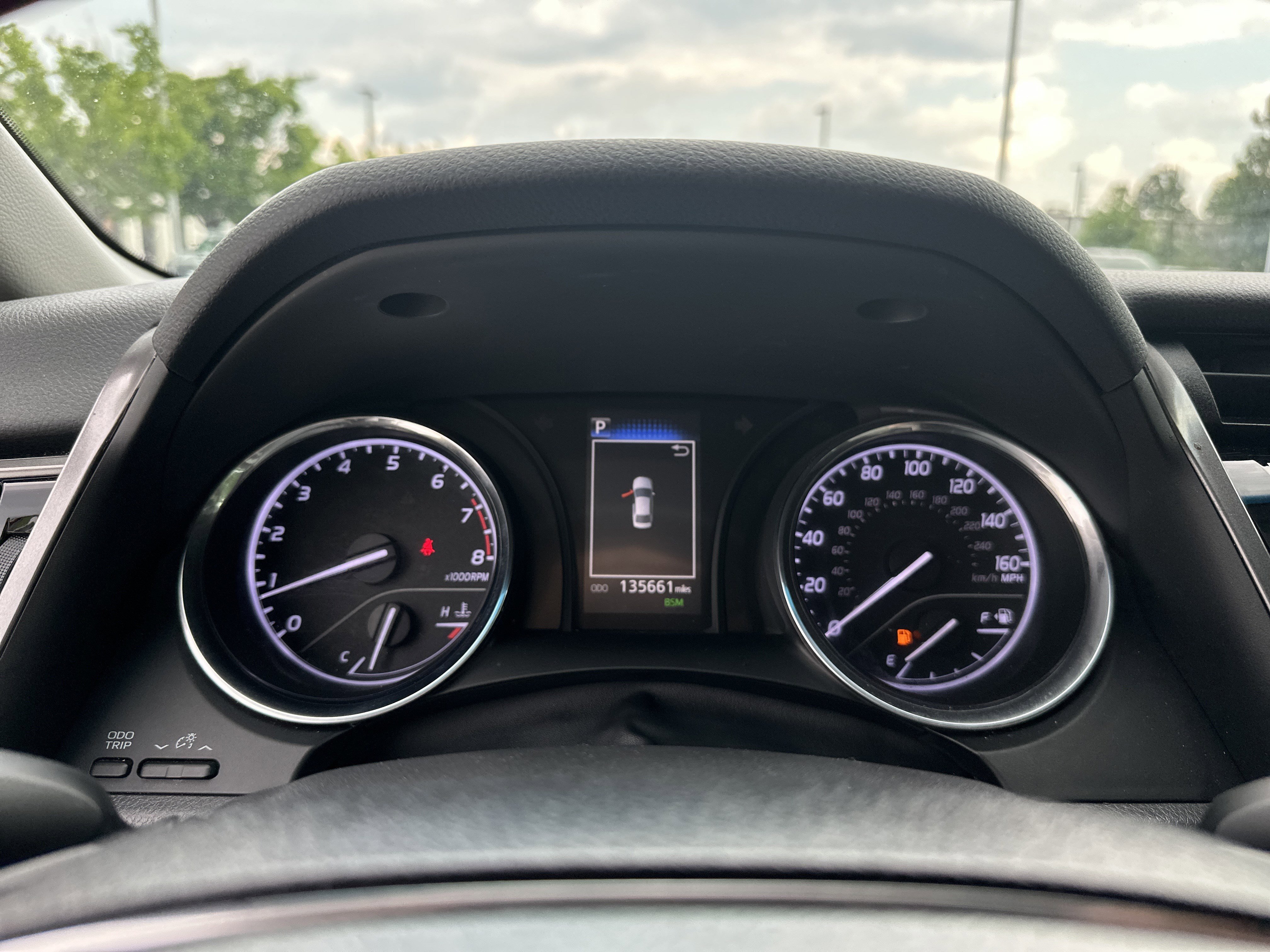 Used 2020 Toyota Camry SE w/ Convenience Package FWD image 21