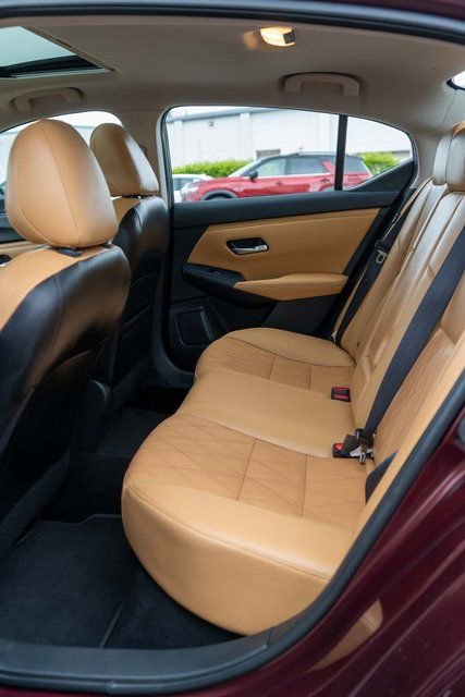 Used 2023 Nissan Sentra SV w/ SV Premium Package FWD image 12