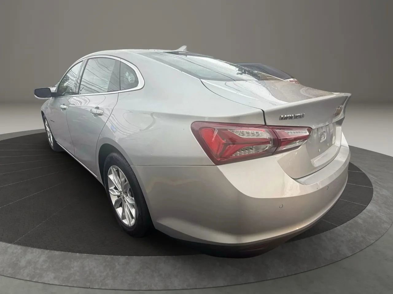 Used 2022 Chevrolet Malibu LT image 7