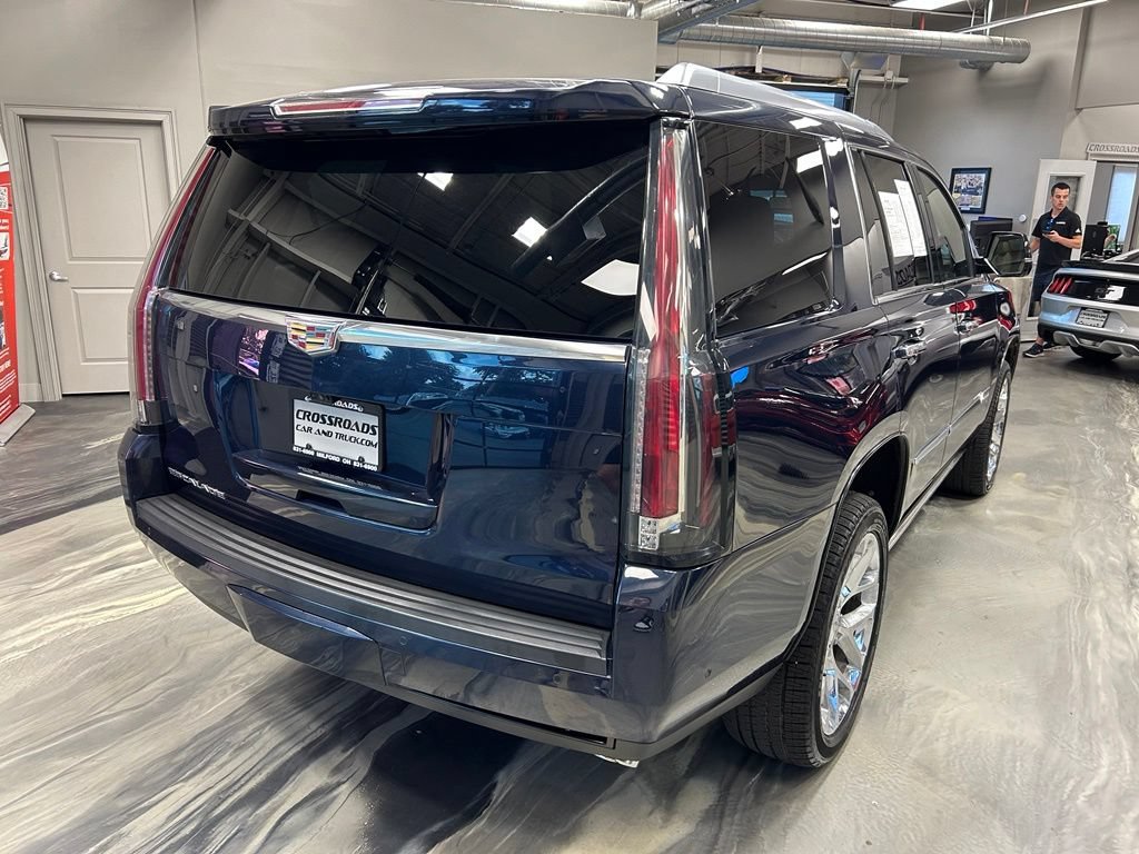 Used 2017 Cadillac Escalade Premium Luxury AWD/4WD image 32