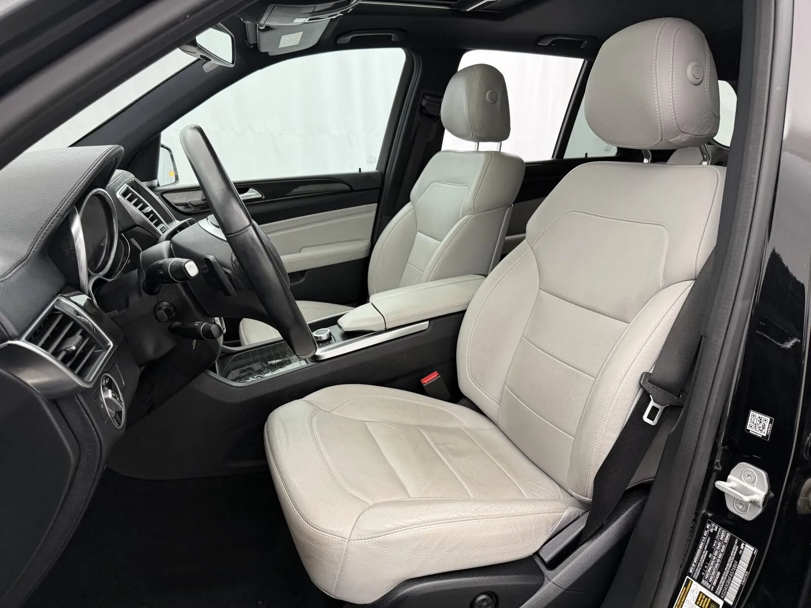 Used 2015 Mercedes-Benz ML 400 4MATIC image 11