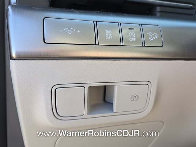 Used 2026 Hyundai Kona SE image 28