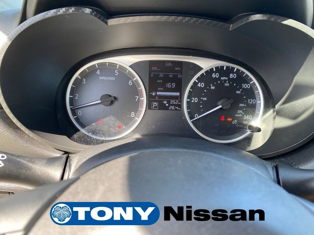 Used 2021 Nissan Versa S image 32