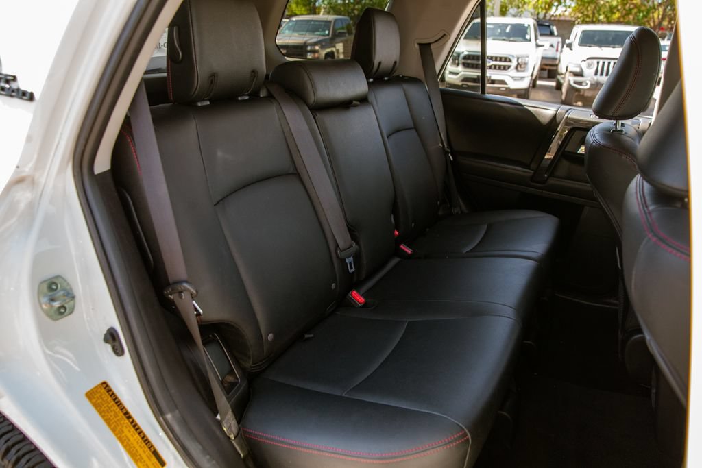 Used 2020 Toyota 4Runner TRD Off-Road Premium AWD/4WD image 12