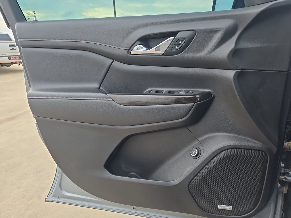 Used 2023 GMC Acadia AT4 AWD/4WD image 28