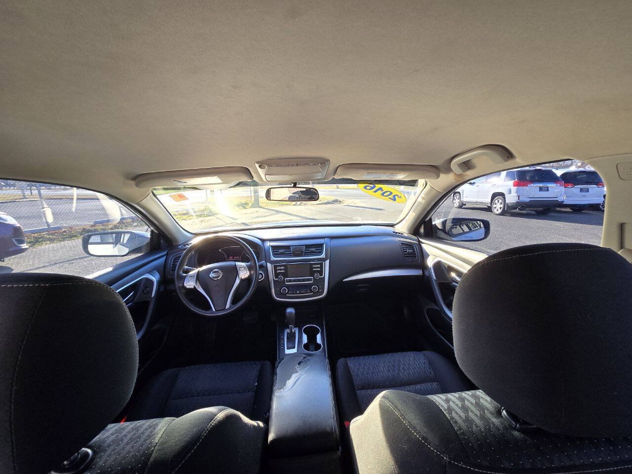 Used 2016 Nissan Altima 2.5 SV FWD image 24