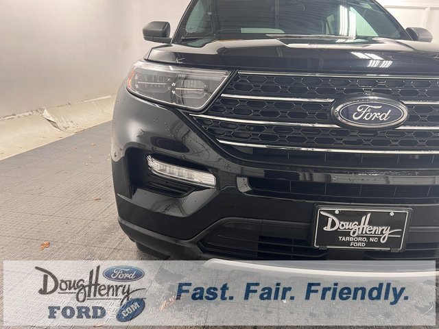 Used 2023 Ford Explorer XLT w/ Equipment Group 202A image 9