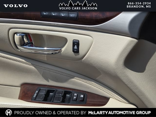 Used 2016 Lexus LS 460 AWD w/ Comfort Package image 18