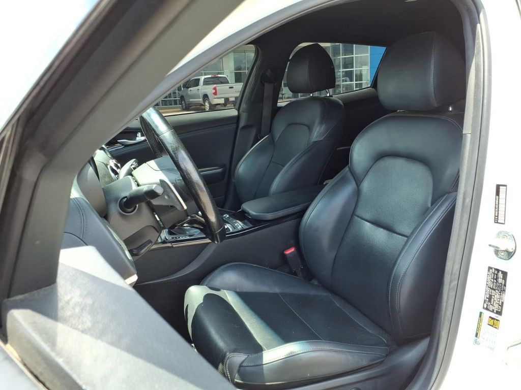 Used 2020 Kia Stinger GT-Line AWD/4WD image 2