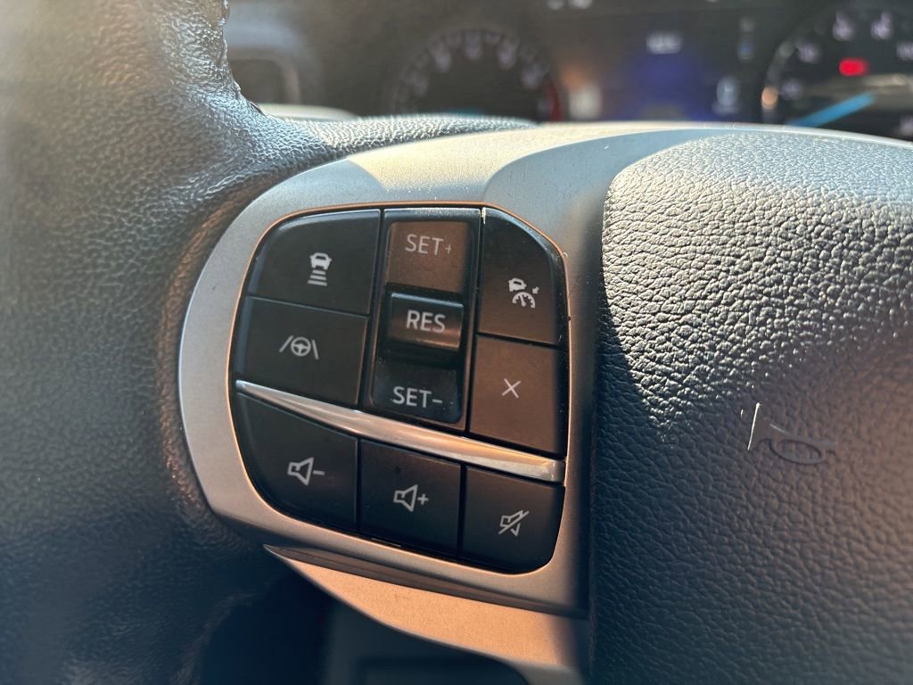 Used 2022 Ford Explorer XLT w/ Equipment Group 202A image 21