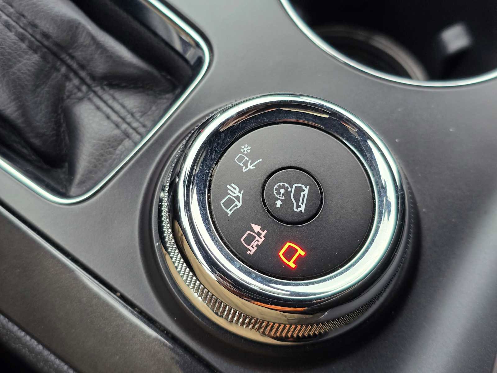 Used 2018 Ford Explorer Platinum image 29