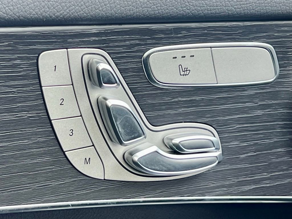 Certified 2022 Mercedes-Benz GLC 300 4MATIC image 23