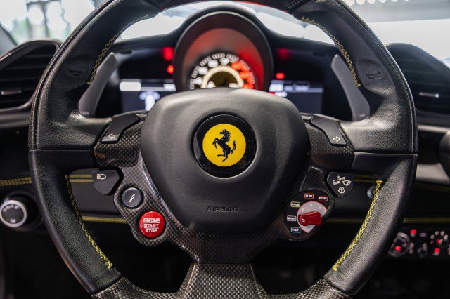 Used 2018 Ferrari 488 GTB RWD image 37