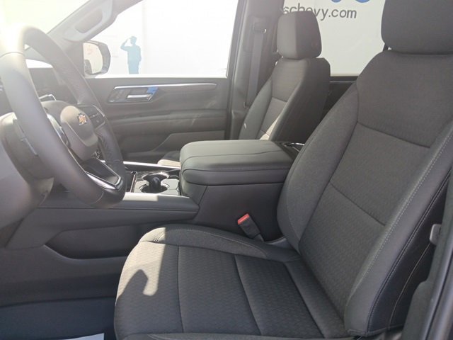 New 2025 Chevrolet Suburban LS image 28