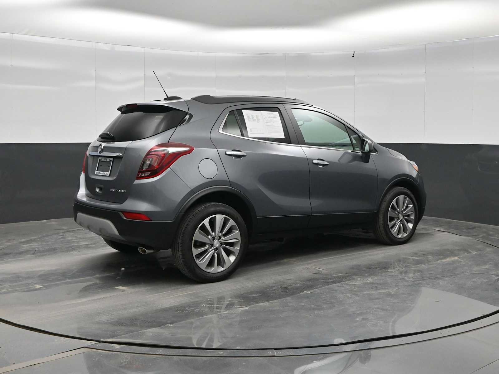 Used 2020 Buick Encore Preferred FWD image 8