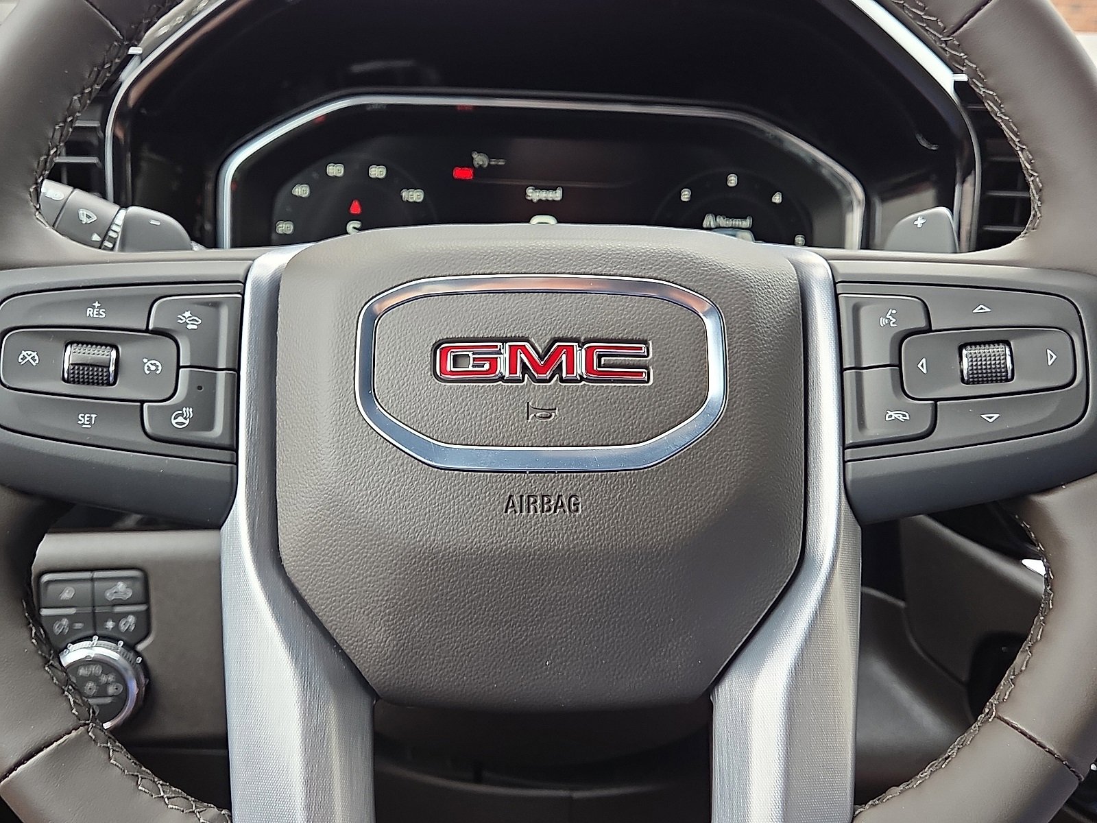 New 2026 GMC Sierra 1500 SLT image 12