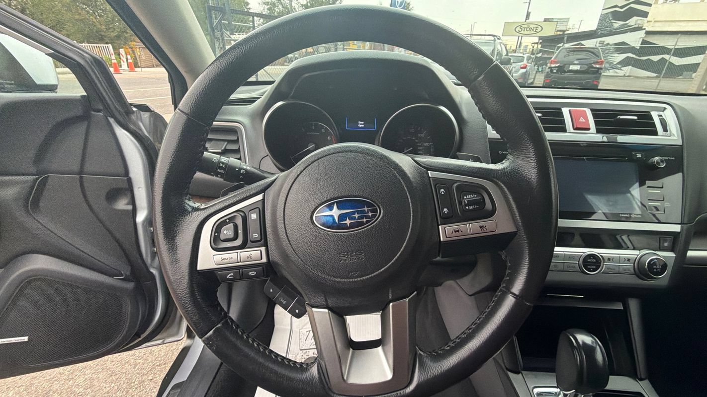 Used 2017 Subaru Outback 2.5i Limited AWD/4WD image 15