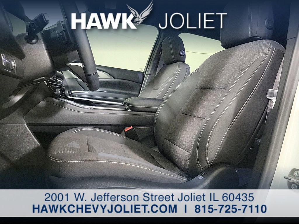 Used 2024 Chevrolet Traverse LT w/ Midnight/Sport Edition FWD image 11