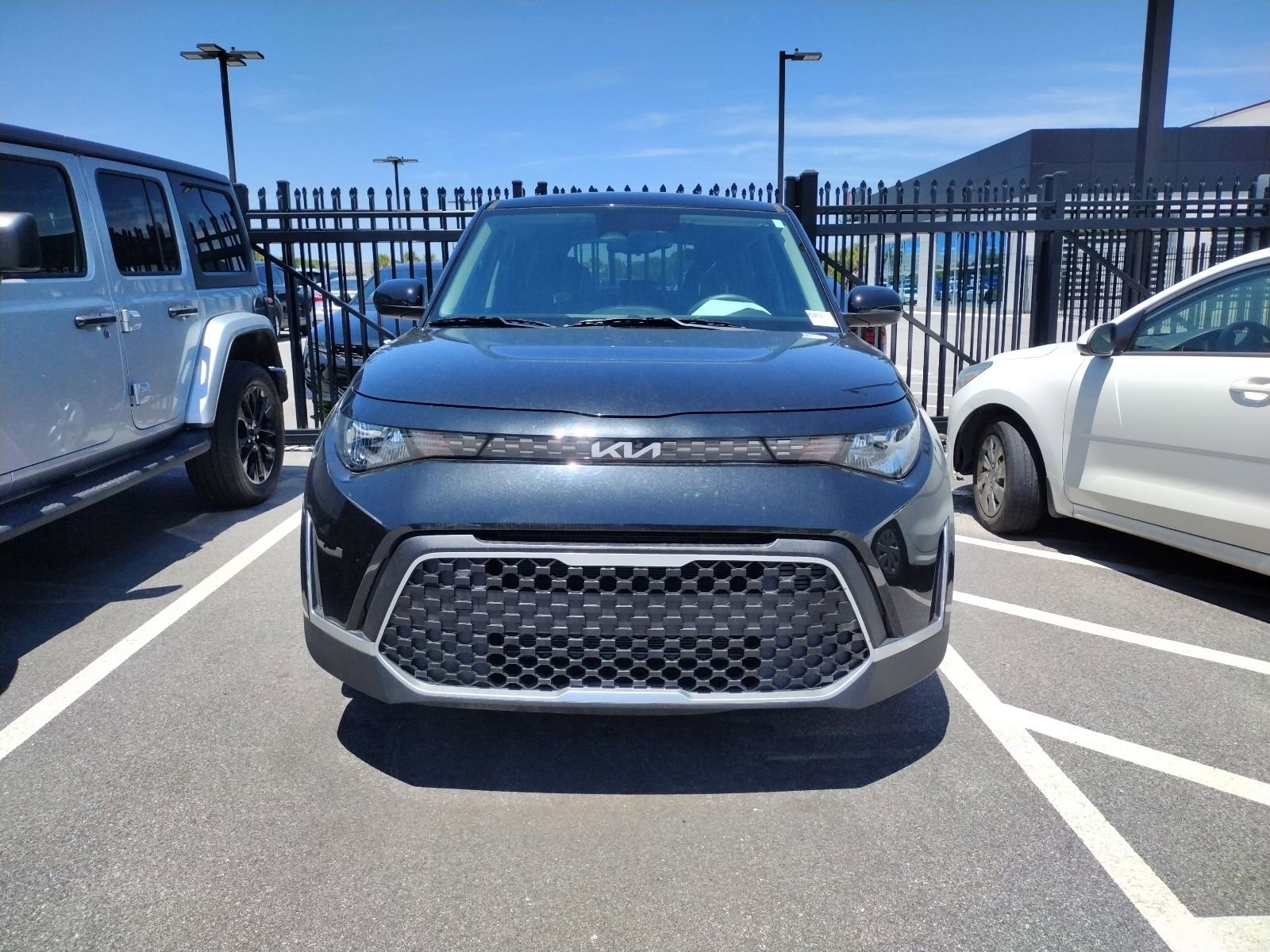 Used 2024 Kia Soul S FWD video 2
