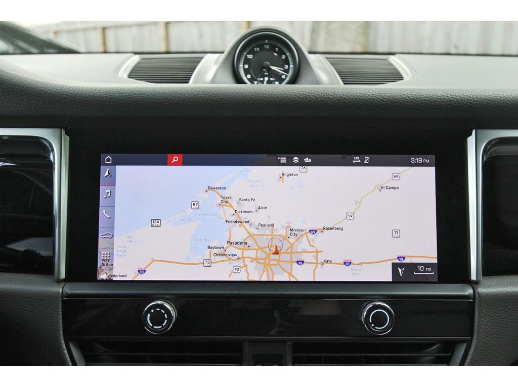 Used 2022 Porsche Macan image 28